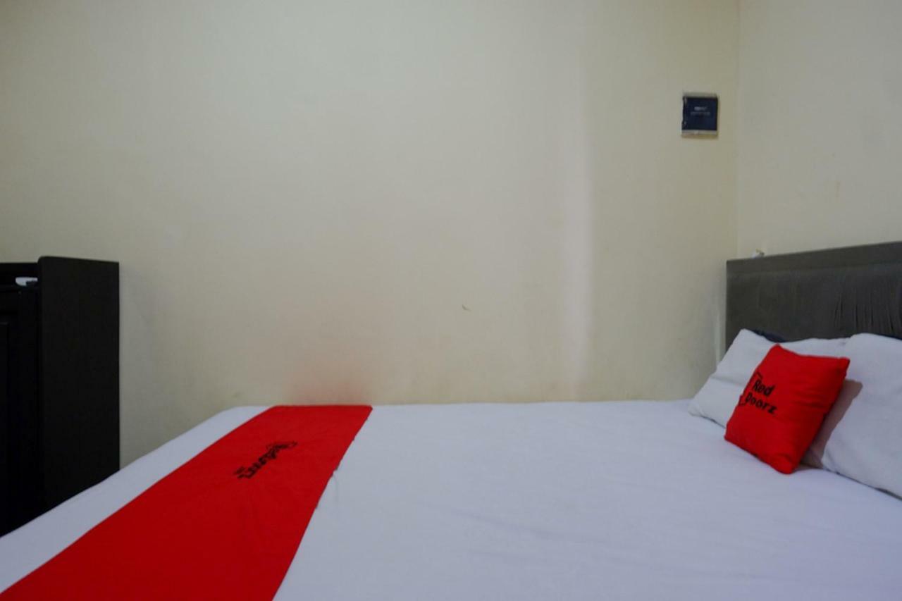 Hotel Reddoorz Near Gor Wisanggeni Tegal  Exteriér fotografie