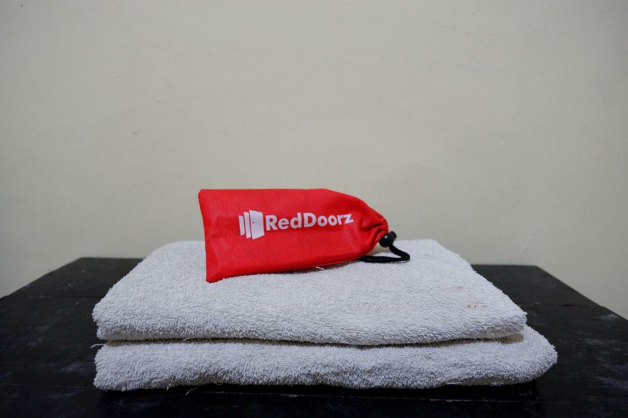 Hotel Reddoorz Near Gor Wisanggeni Tegal  Exteriér fotografie